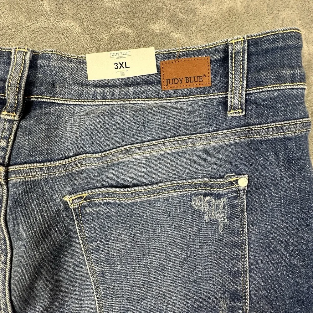 Judy Blue Distressed Tulip Hem Denim Shorts 3XL Frayed Cut Off Destroyed New